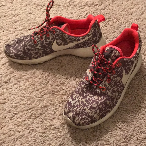 Nike Roshe runs - Picture 2 of 5
